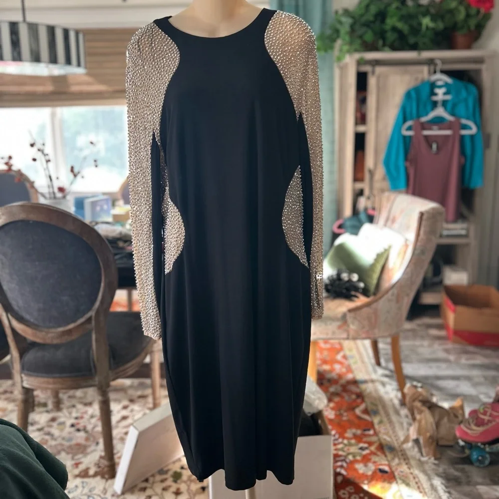 XSCAPE Chic Black Dress PLUS SIZE - Picture 4 of 4
